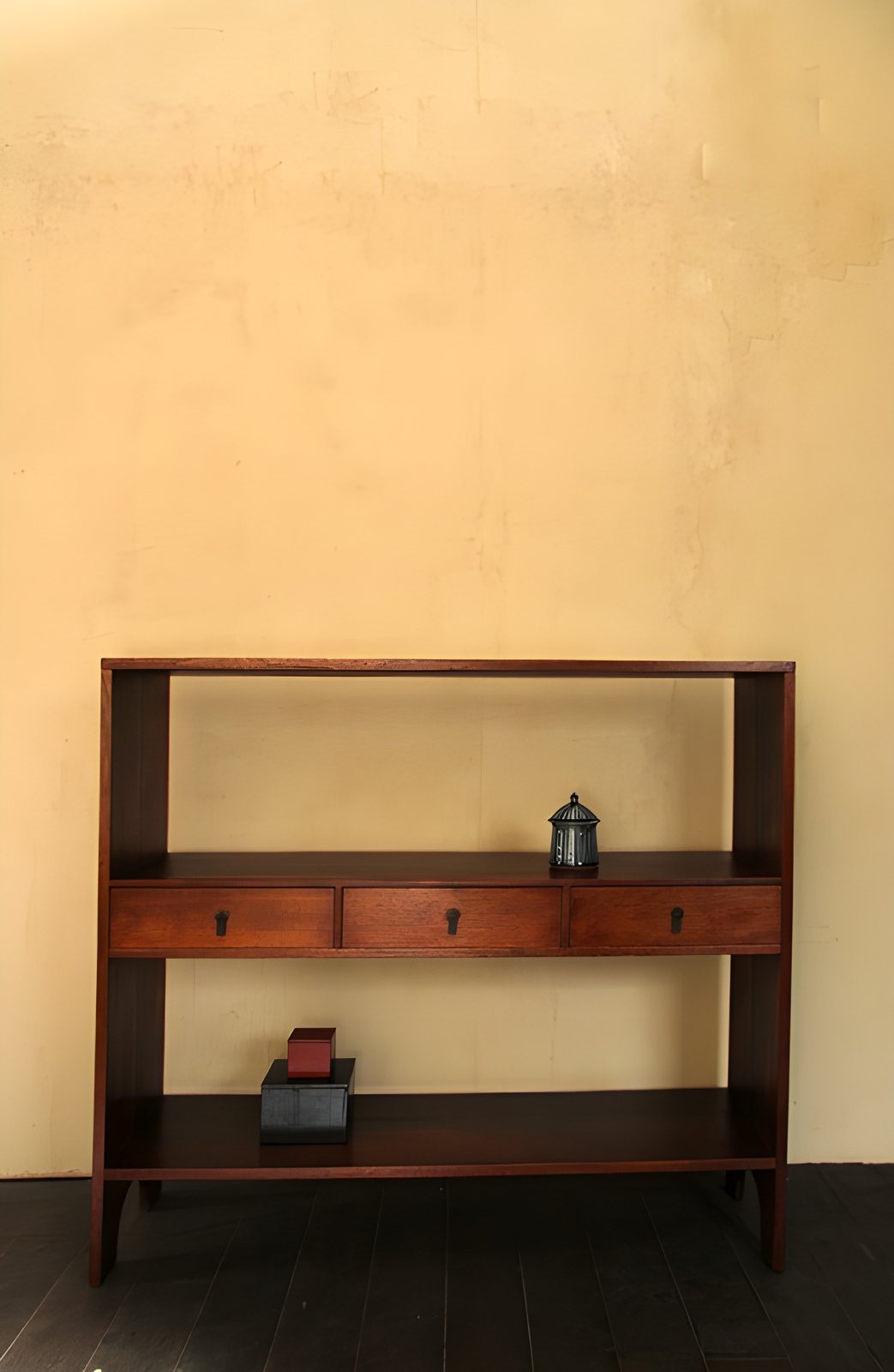 Display shelf